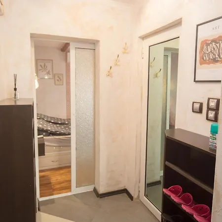 Aleks Holiday-center,sea,parking Апартаменты Бургас